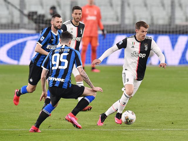 瓦拉内：现在的足球比赛太多了；未来可能会回皇马任职